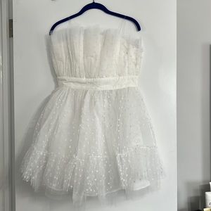 White strapless dress